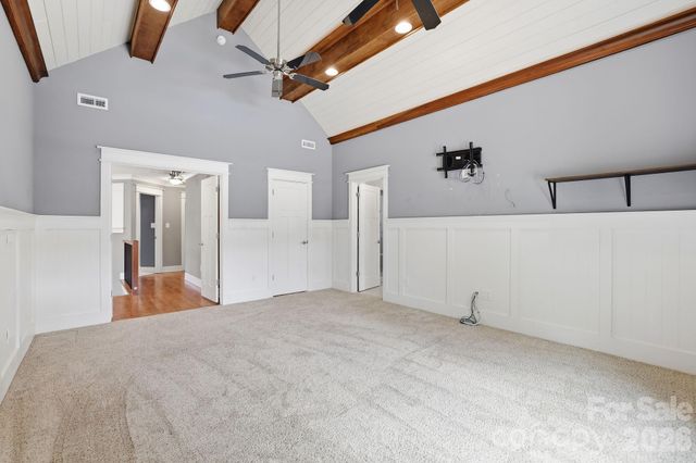 1104 Sawtooth Oak Lane, Belmont, NC 28012