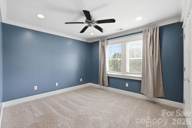 1104 Sawtooth Oak Lane, Belmont, NC 28012