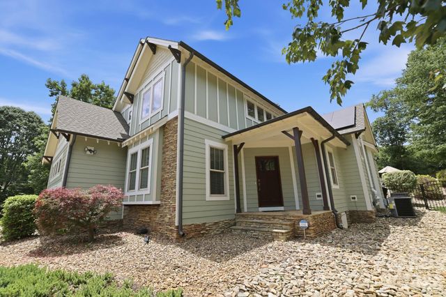 1104 Sawtooth Oak Lane, Belmont, NC 28012