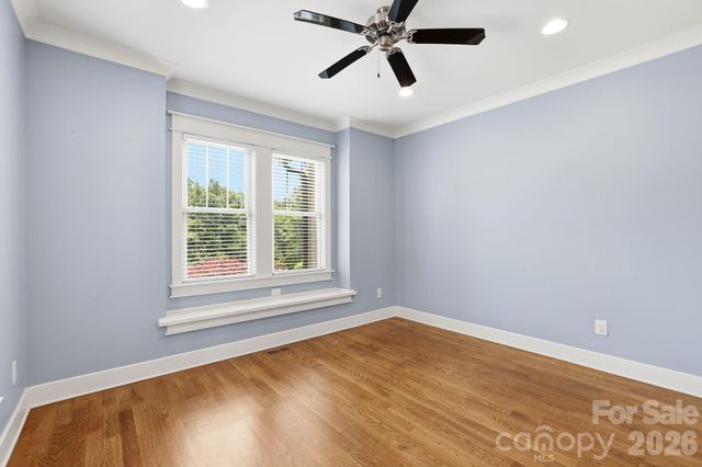 1104 Sawtooth Oak Lane, Belmont, NC 28012