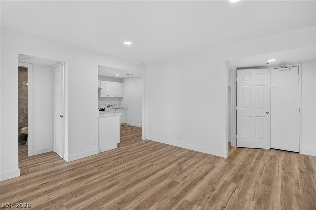 3930 University Center Drive 103, Las Vegas, NV 89119 — photo 5