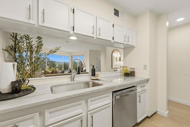 5704 Baltimore Dr. 304, La Mesa, CA 91942