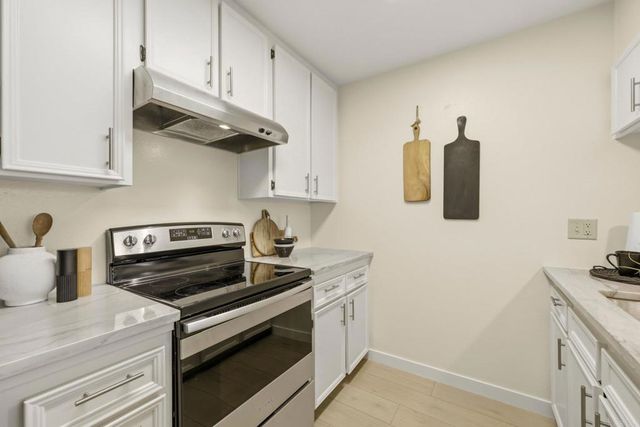 5704 Baltimore Dr. 304, La Mesa, CA 91942