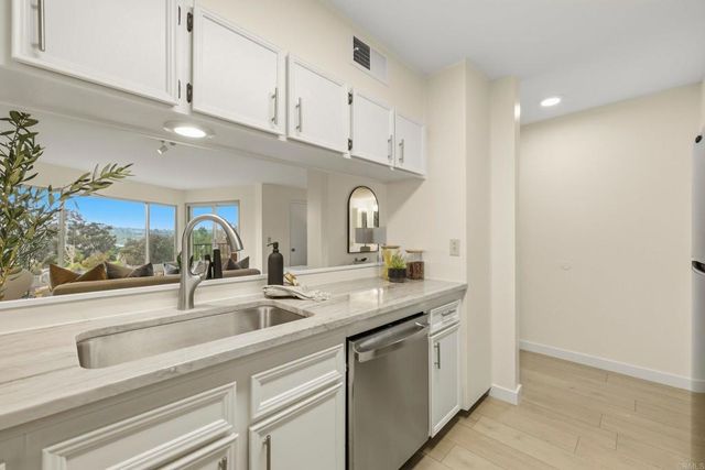 5704 Baltimore Dr. 304, La Mesa, CA 91942