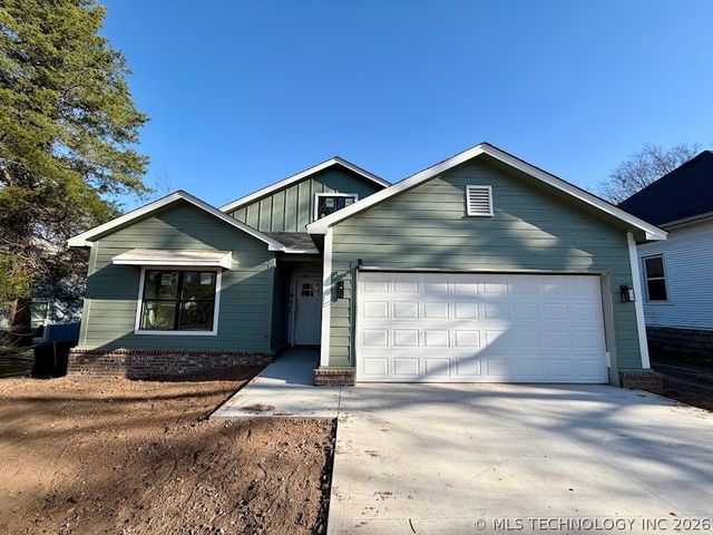 309 W Pecan Street, Coweta, OK 74429