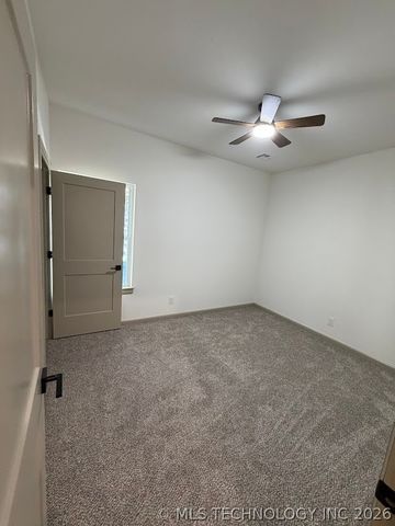 309 W Pecan Street, Coweta, OK 74429