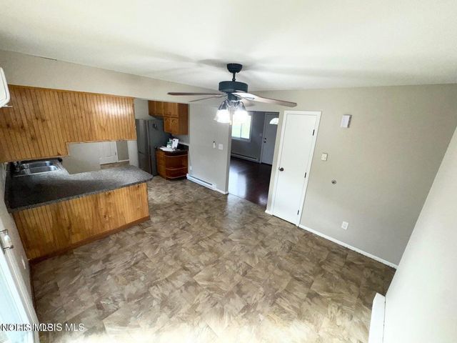 10917 Nelson Road, Bowling Green, OH 43402