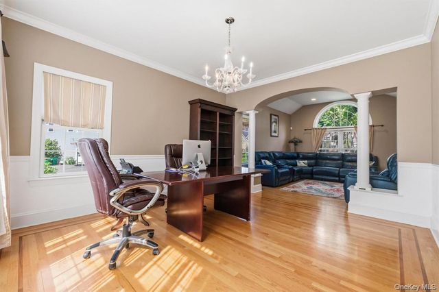 17 Arbor Court, Poughkeepsie, NY 12603