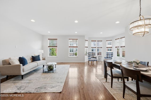 330 Princeton Court, Shrewsbury Boro, NJ 07702