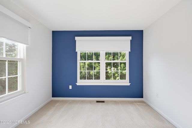 330 Princeton Court, Shrewsbury Boro, NJ 07702