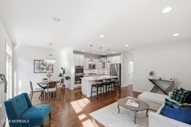 330 Princeton Court, Shrewsbury Boro, NJ 07702