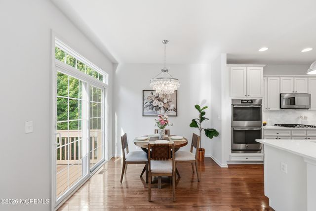 330 Princeton Court, Shrewsbury Boro, NJ 07702