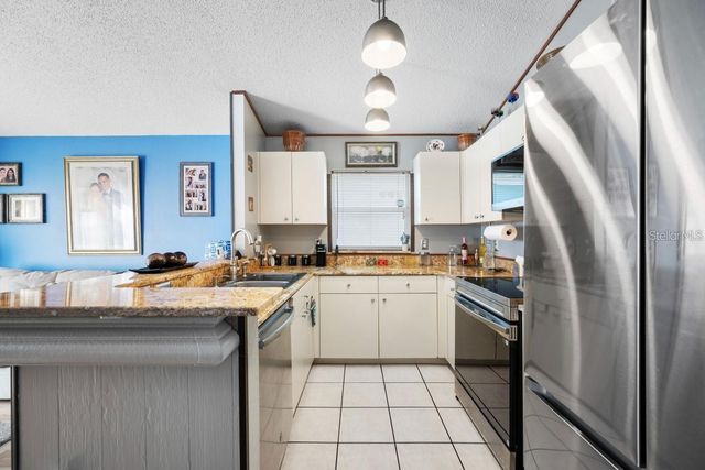 13132 CARROLLWOOD CREEK DRIVE, Tampa, FL 33624