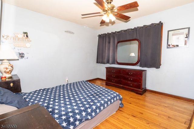 713 Dennis Pl, Linden City, NJ 07036