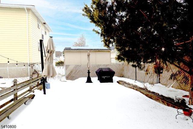 713 Dennis Pl, Linden City, NJ 07036