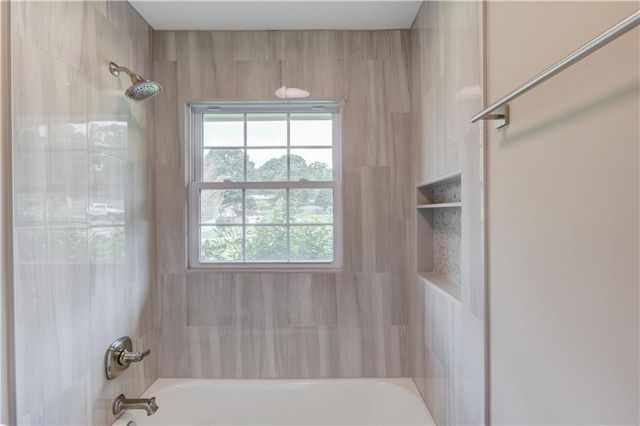 4461 S Roberts Drive, Sugar Hill, GA 30518