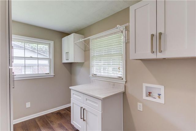 4461 S Roberts Drive, Sugar Hill, GA 30518