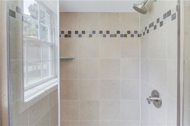 4461 S Roberts Drive, Sugar Hill, GA 30518