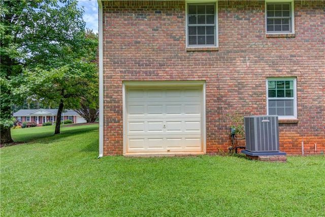 4461 S Roberts Drive, Sugar Hill, GA 30518