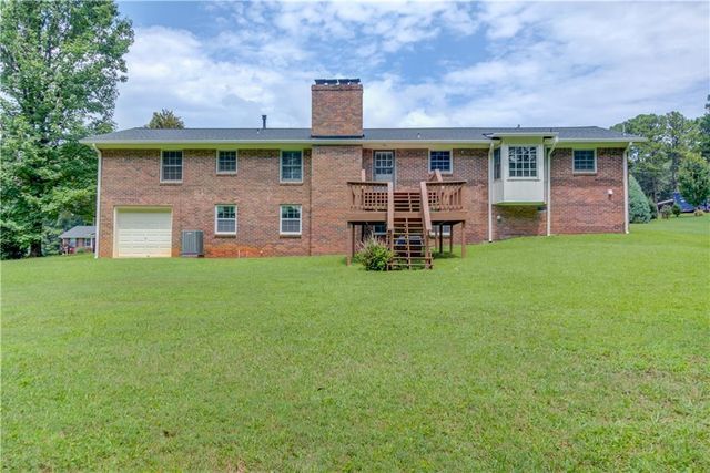 4461 S Roberts Drive, Sugar Hill, GA 30518