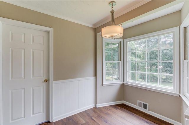 4461 S Roberts Drive, Sugar Hill, GA 30518