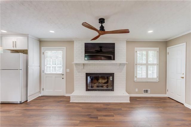 4461 S Roberts Drive, Sugar Hill, GA 30518