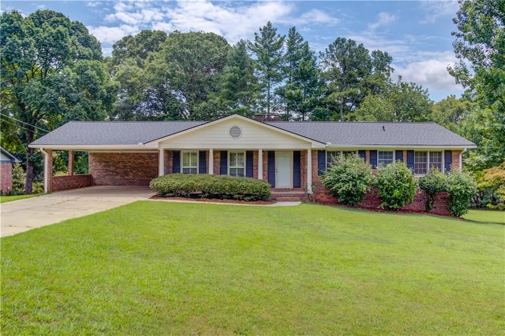4461 S Roberts Drive, Sugar Hill, GA 30518