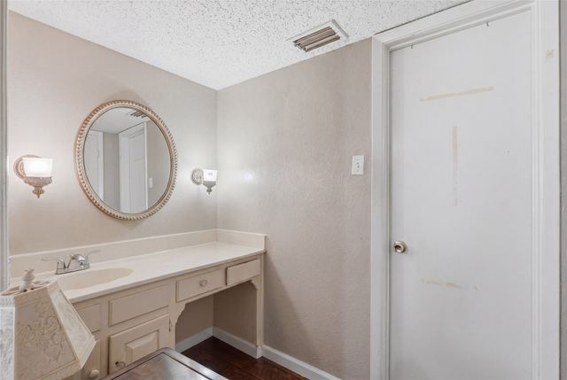 14370 Haymeadow Circle, Dallas, TX 75254