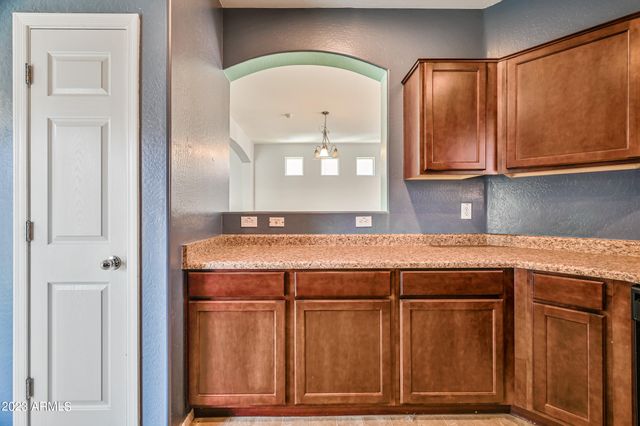 9406 S 33RD Drive, Laveen, AZ 85339