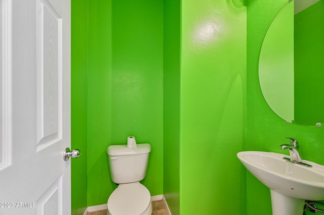 9406 S 33RD Drive, Laveen, AZ 85339