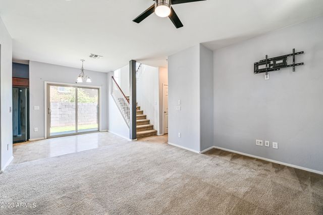 9406 S 33RD Drive, Laveen, AZ 85339