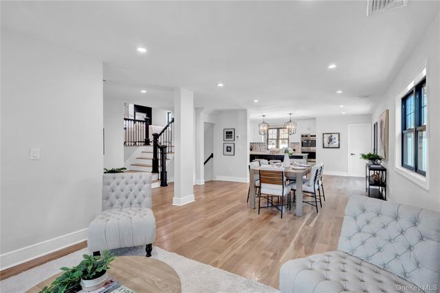 105 Radcliff Avenue, Port Washington, NY 11050