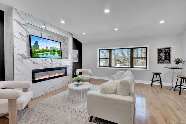 105 Radcliff Avenue, Port Washington, NY 11050