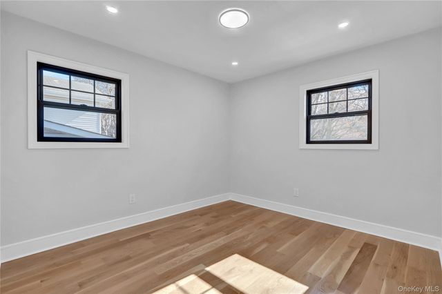 105 Radcliff Avenue, Port Washington, NY 11050