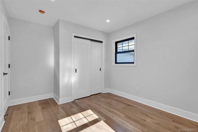 105 Radcliff Avenue, Port Washington, NY 11050