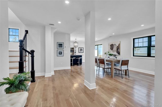 105 Radcliff Avenue, Port Washington, NY 11050