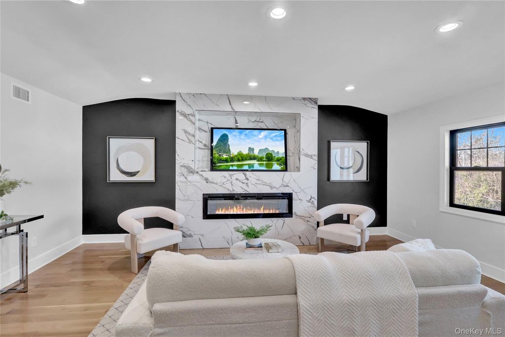 105 Radcliff Avenue, Port Washington, NY 11050