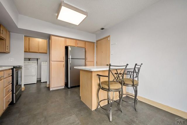 124 Scotland Rd Apt E, Pueblo, CO 81001