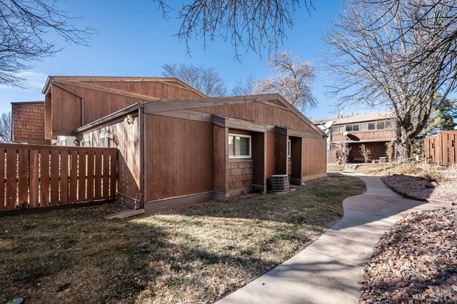 124 Scotland Rd Apt E, Pueblo, CO 81001