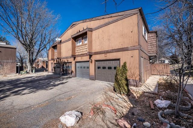 124 Scotland Rd Apt E, Pueblo, CO 81001