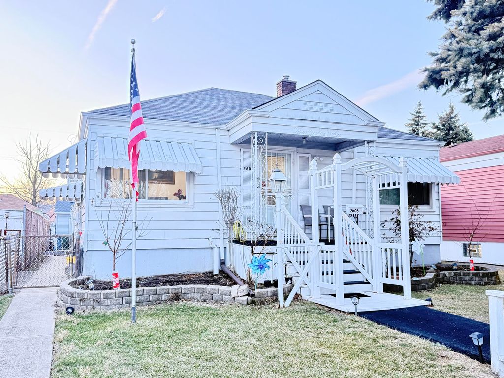 2606 Birch Avenue, Whiting, IN 46394