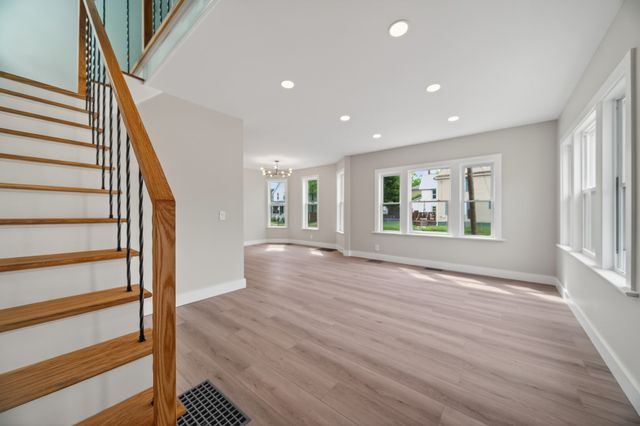 423 EAST Avenue, Erie, PA 16507
