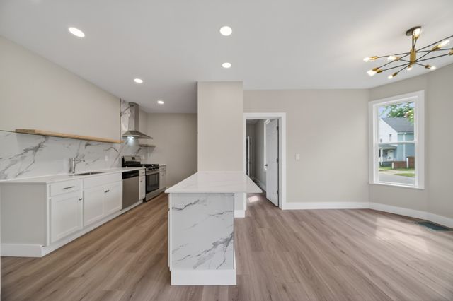 423 EAST Avenue, Erie, PA 16507