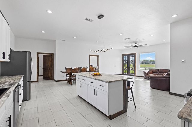 1706 County Road 35400, Sumner, TX 75486