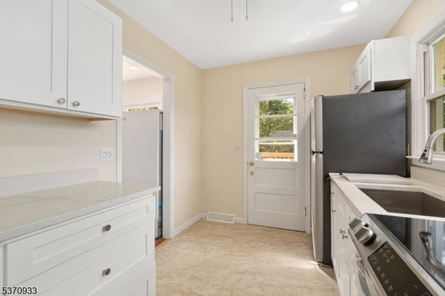 6 Union Rd, Wantage Twp., NJ 07461
