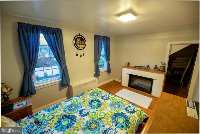 453 ROUTE 33 E, East Windsor, NJ 08520