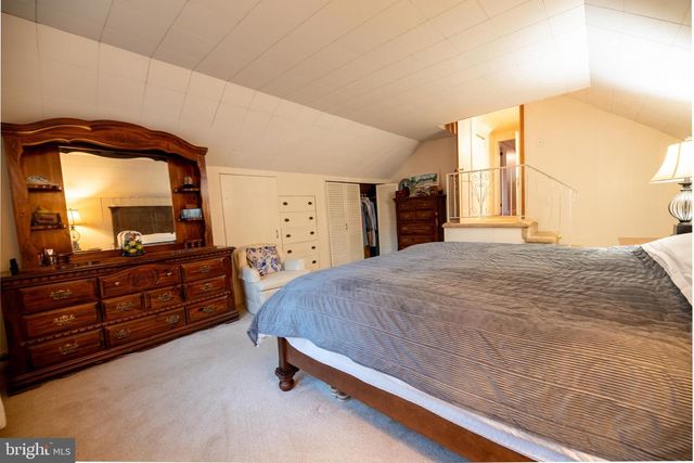 453 ROUTE 33 E, East Windsor, NJ 08520