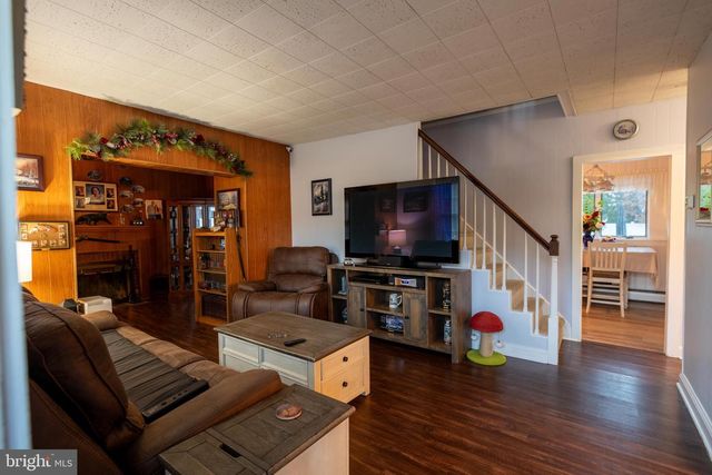 453 ROUTE 33 E, East Windsor, NJ 08520