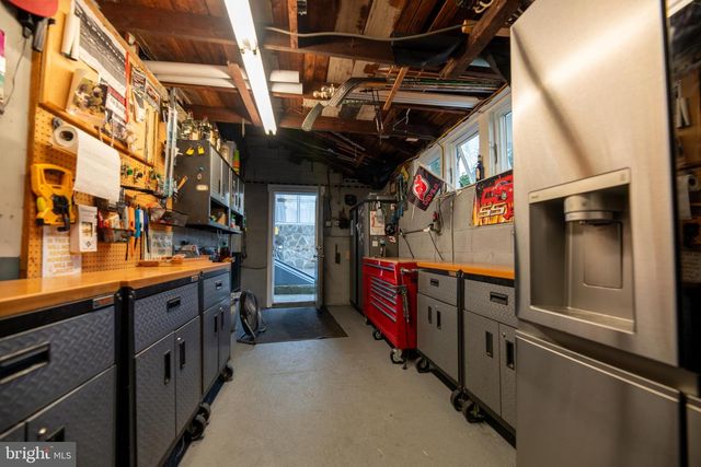 453 ROUTE 33 E, East Windsor, NJ 08520