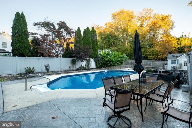 453 ROUTE 33 E, East Windsor, NJ 08520